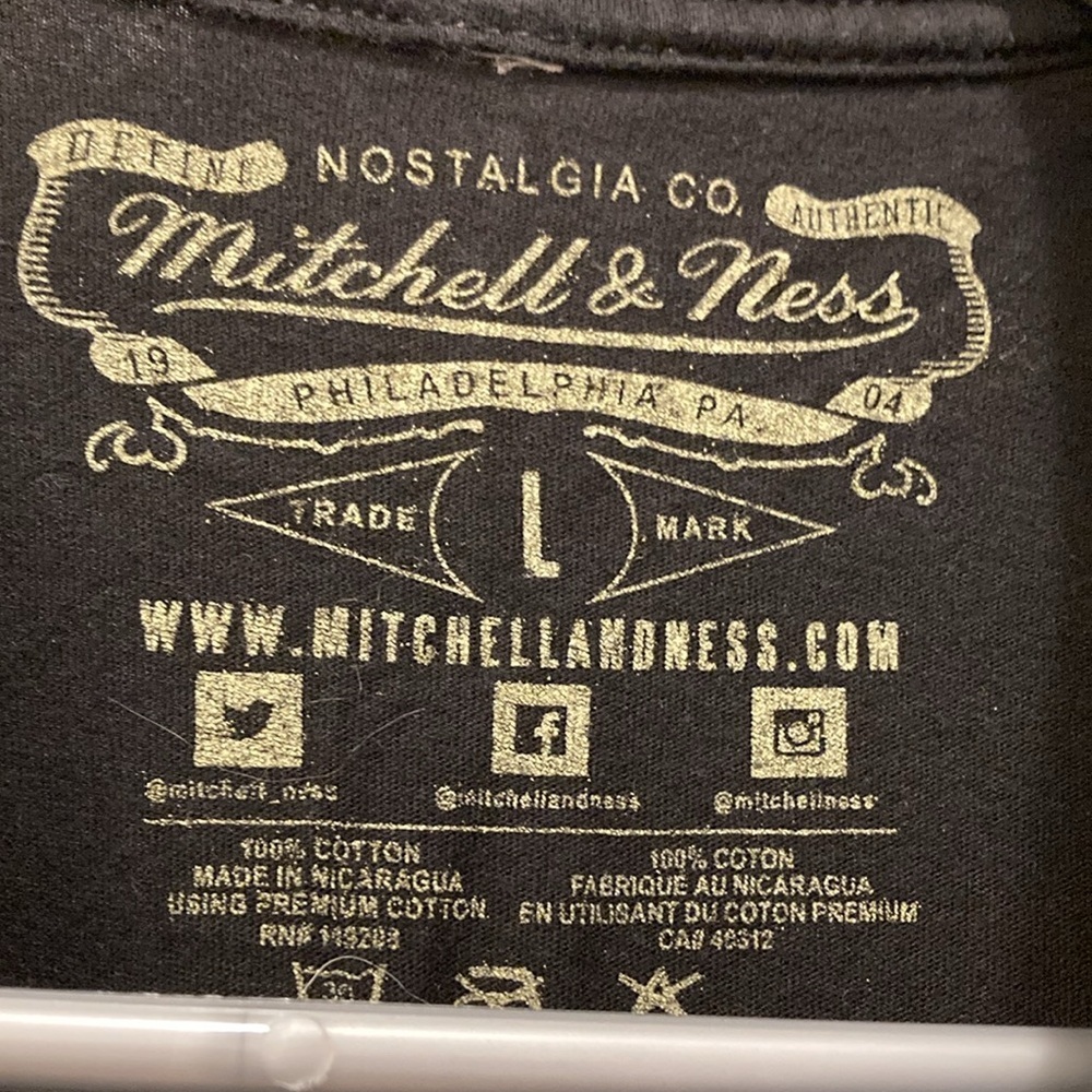 NBA T-shirt - Picture 2 of 7